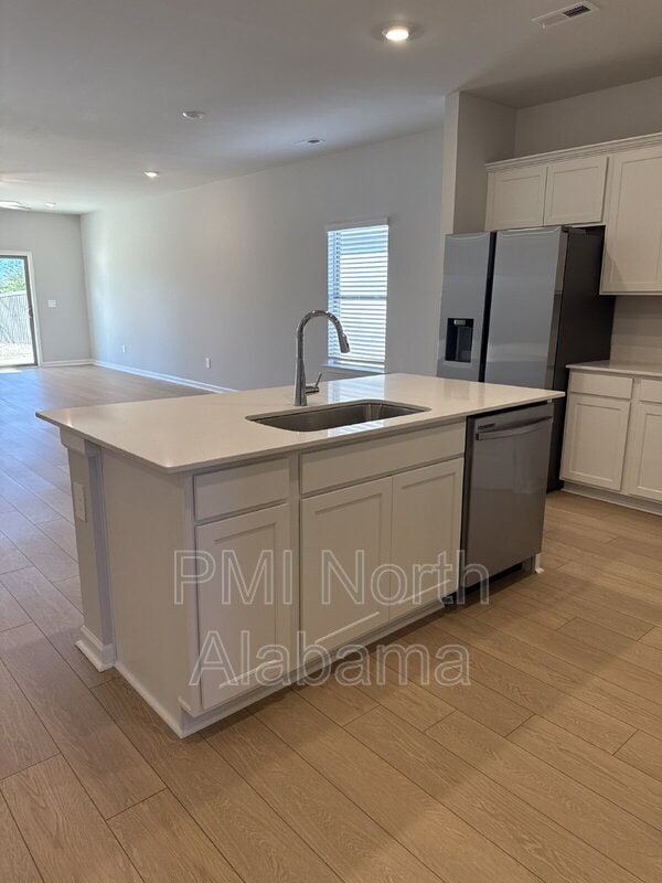 Foto del edificio - 15733 Ruthie Lynn Dr