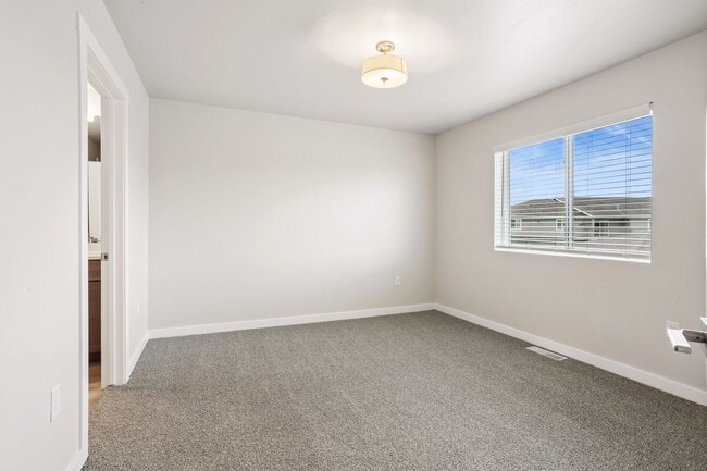 Interior Photo - 1580 Main Townhomes and Apartments