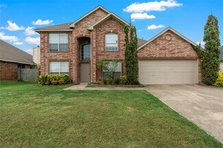 Building Photo - 157 Sequoia Rd