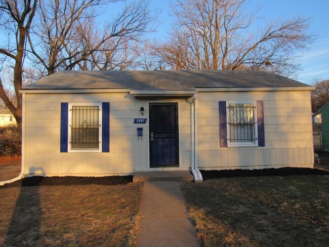 Building Photo - 5447 College Avenue