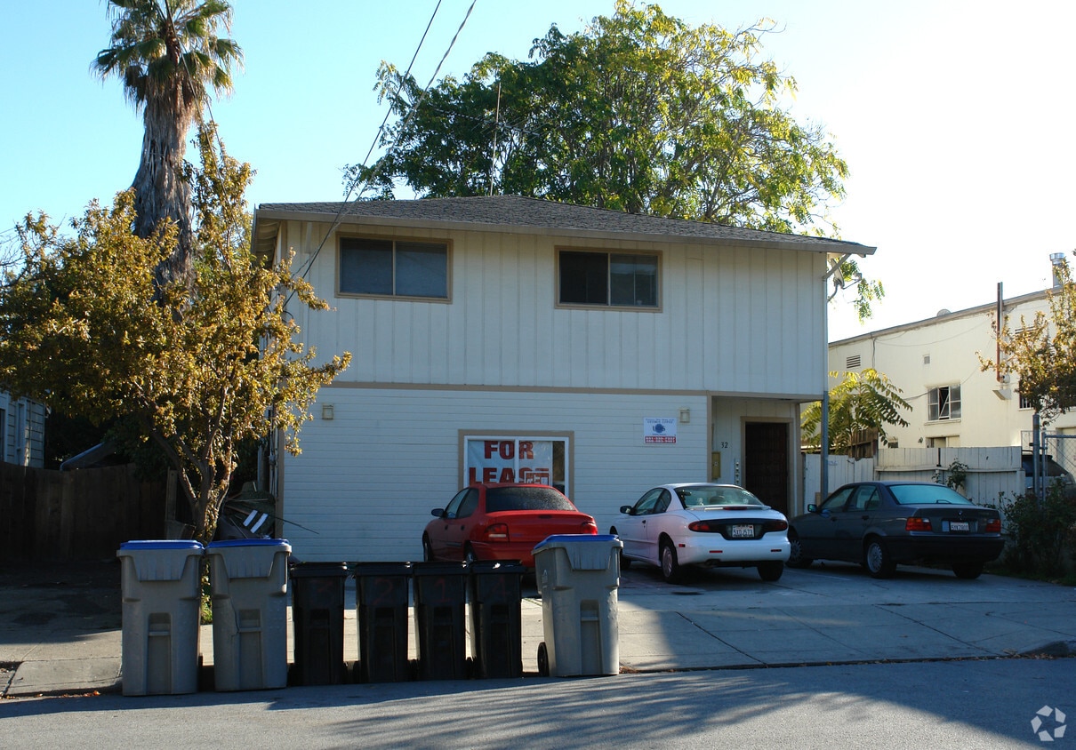 Primary Photo - 32 N 12th St