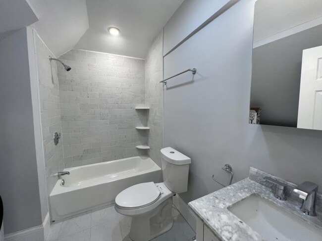 Building Photo - 4.0 bedroom in Somerville Massachusetts 02144