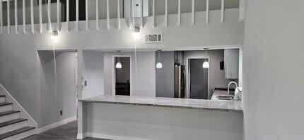 Building Photo - 9310 Lugary Dr