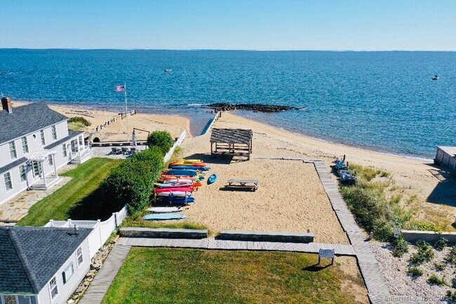 Foto del edificio - 55 Overshore Dr W