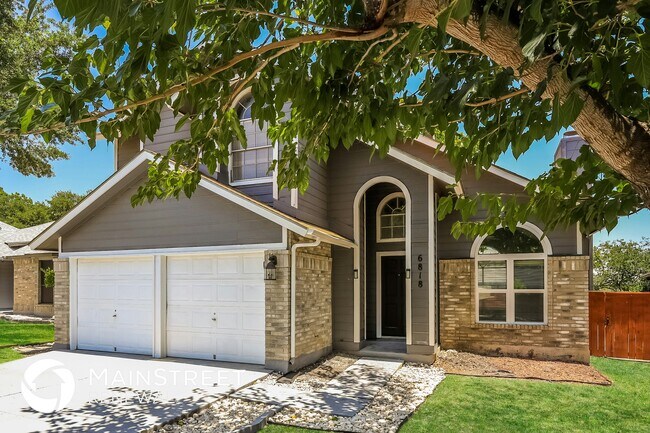 Foto del edificio - 6818 Still Lake Dr