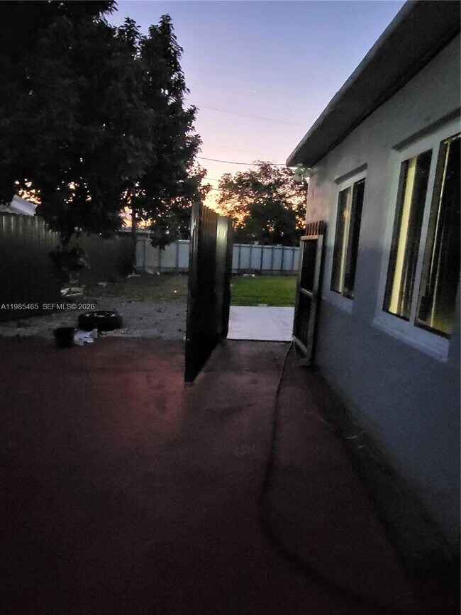 Foto del edificio - 29420 SW 152nd Ave