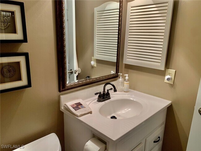 Foto del edificio - 1580 Pine Valley Dr