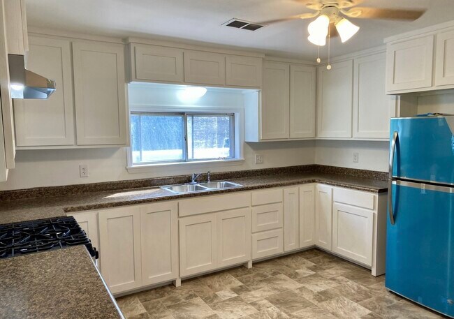 Foto del edificio - 308 US-64