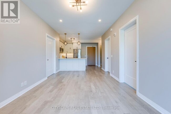 Photo du bâtiment - 128 Grovewood Common