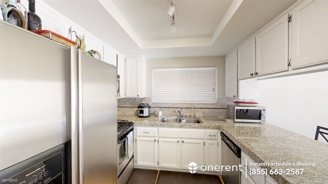Building Photo - 3 br, 2 bath House - 1458 Cresthaven Lane -
