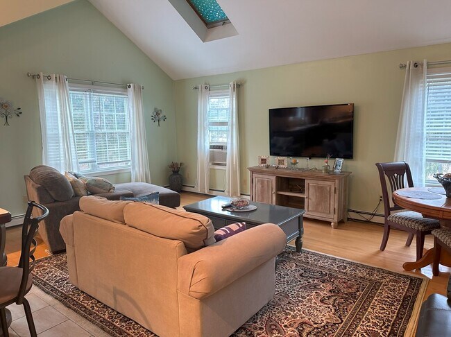 Living Room - 90 Tuckie Rd
