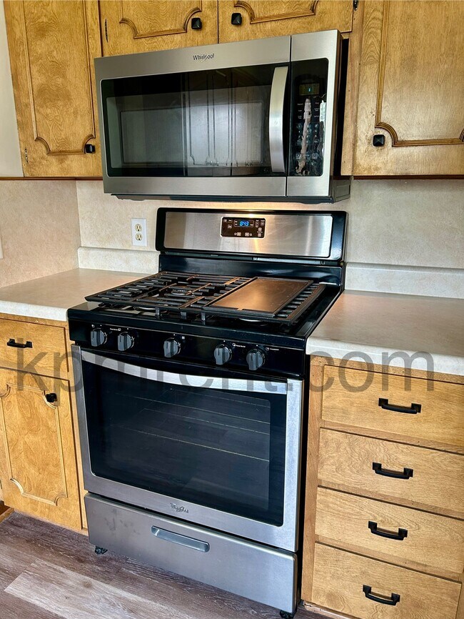 Foto del edificio - 720 Poplar St