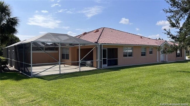 Foto del edificio - 10629 SW Hartwick Dr