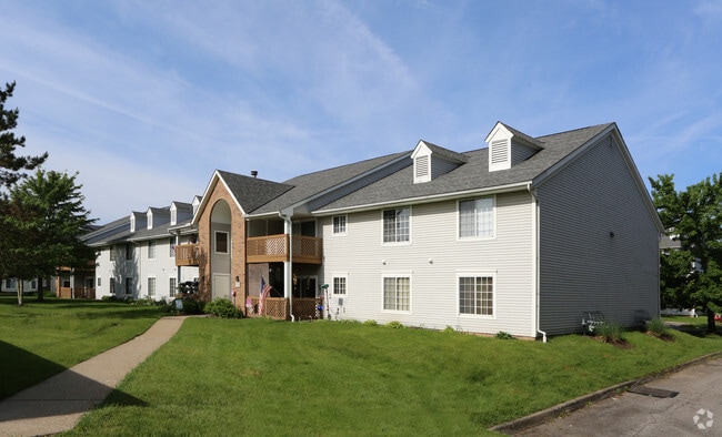 Building Photo - Hunters Hollow Apartments