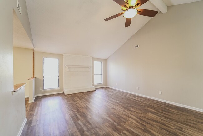 Building Photo - 8006 Beacon Hills Rd