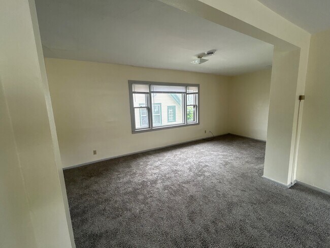 Foto del edificio - 2345 N Murray Ave