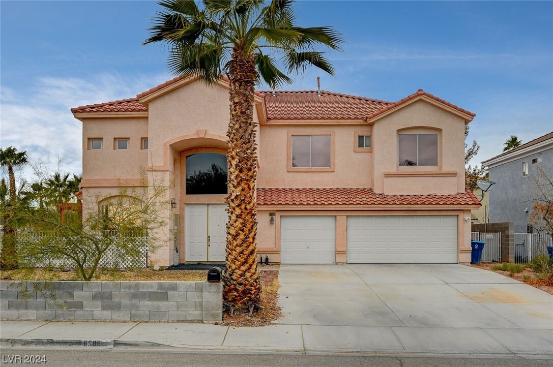 Primary Photo - 6586 W Diablo Dr