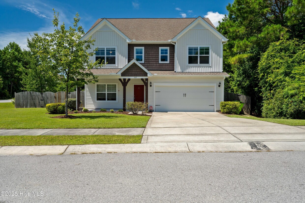 Foto principal - 103 Creek End Ct