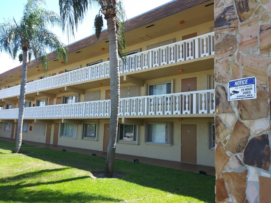 100 Village Green Cir E, Palm Springs, FL 33461 Apartments in Palm