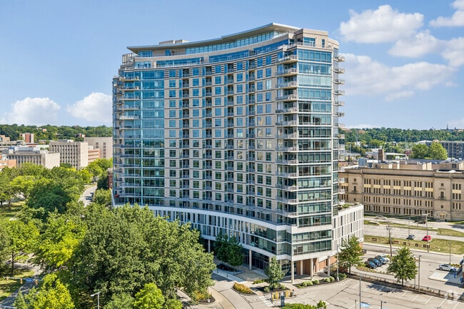 Building Photo - One University Circle