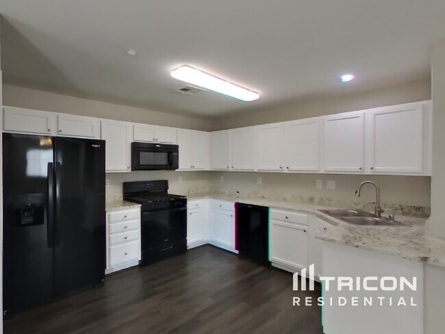 Foto del edificio - 9021 Lacy Landing Ct