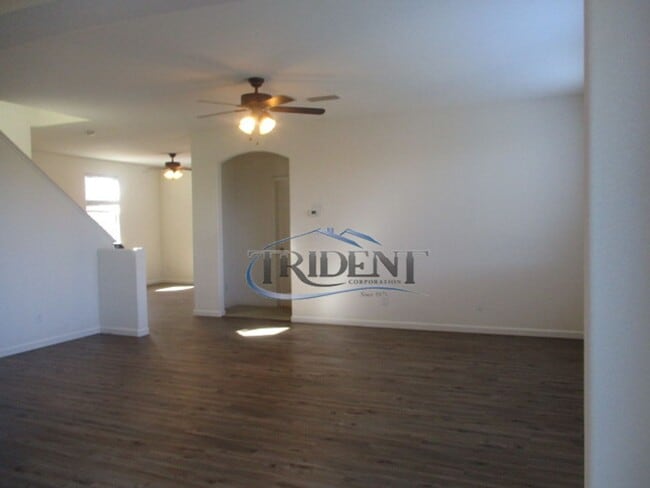 Foto del edificio - Beautiful 2 story Yuba City home