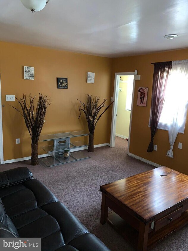 Foto principal - 1330 Pennwood Rd