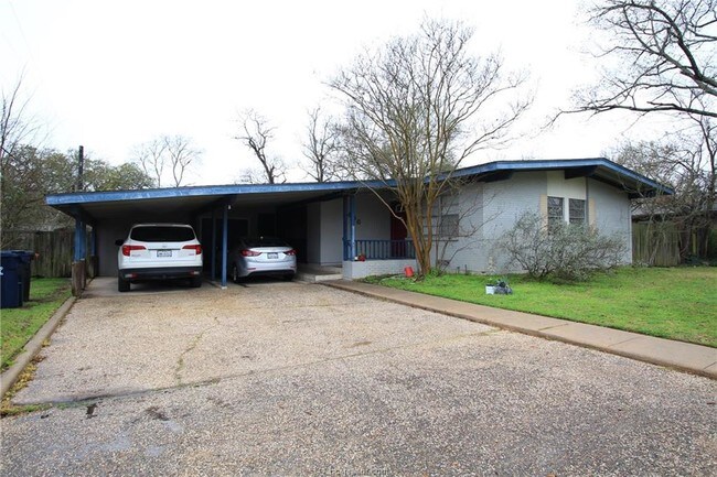 Building Photo - 406 Timber St