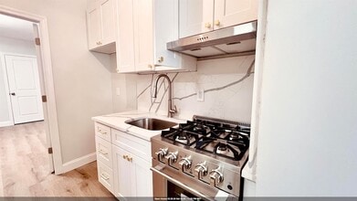 Building Photo - 3025 John F. Kennedy Blvd