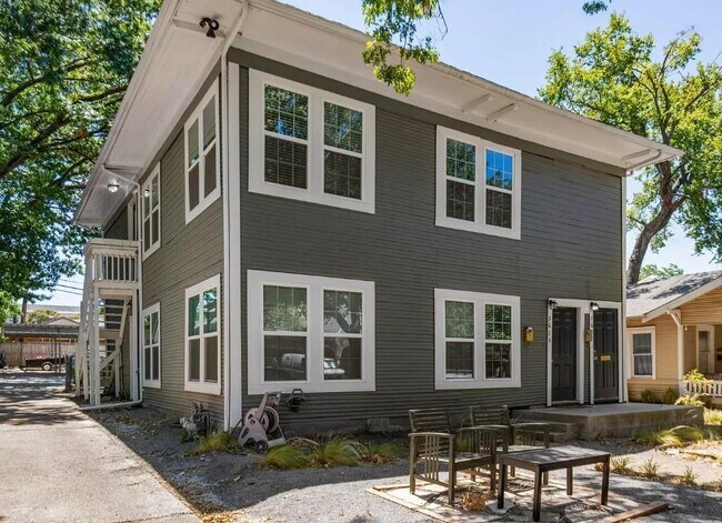 Photo - 5634 Willis Ave Townhome