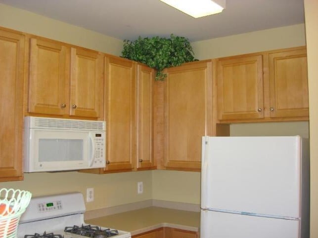 Kitchen - 12001 Market St