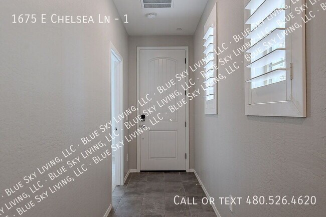 Building Photo - 1675 E Chelsea Ln