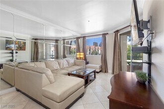 Building Photo - 260 E Flamingo Rd