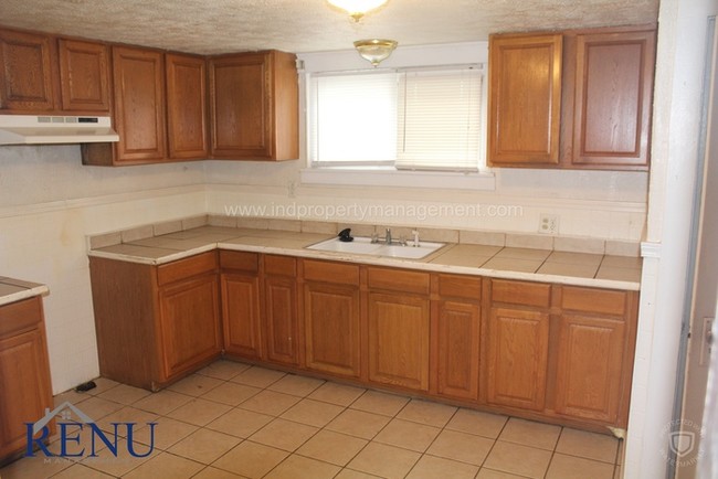 Building Photo - 3 Bedroom with Basement