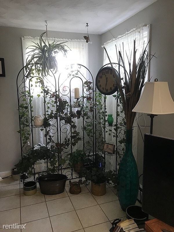 Foto del edificio - 2 br, 1 bath Apartment - 628 59th Street 1