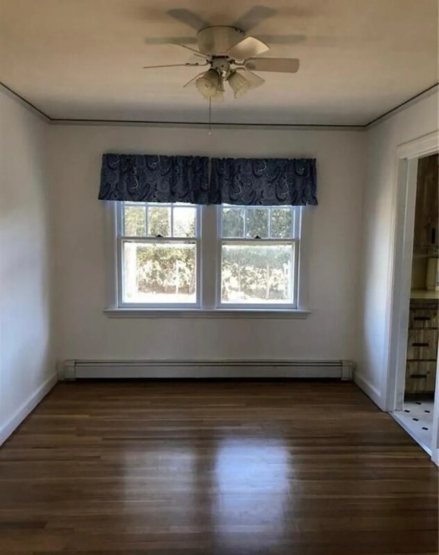 Foto del edificio - 13 Gallup Ln