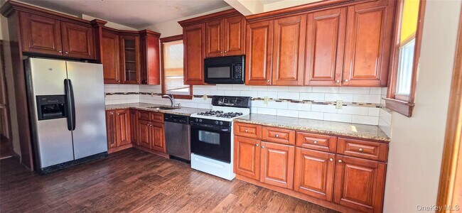 Foto del edificio - 97 Elm St