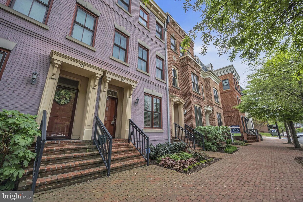 1314 Duke St, Alexandria, VA 22314 Townhouse for Rent in Alexandria