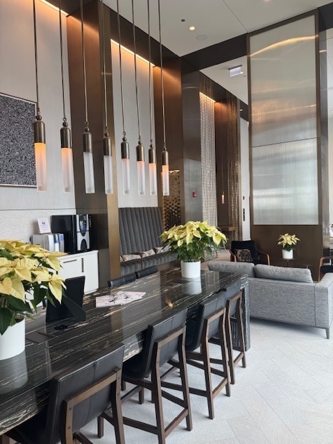 Building Photo - 211 N Harbor Dr