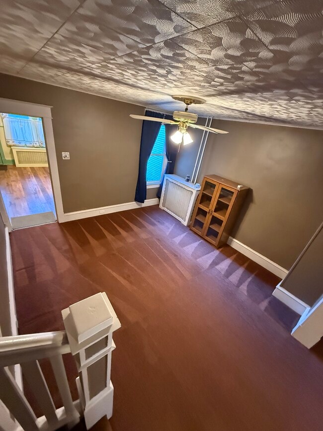 Building Photo - 409 E Mahanoy St