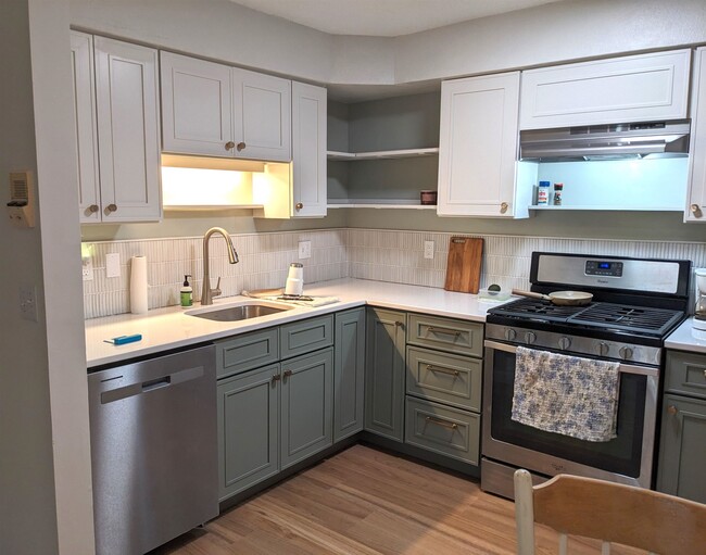 Foto del edificio - 50 Brookside Dr