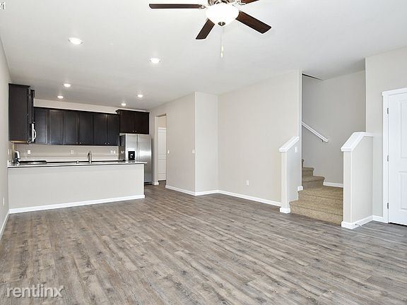Building Photo - 7023 NE 153rd Pl