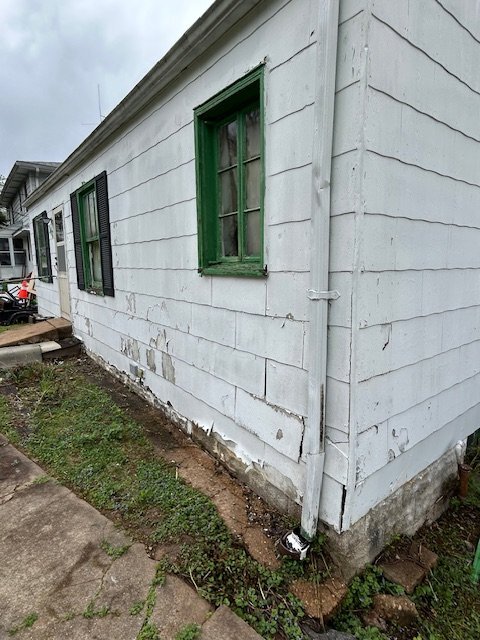 Building Photo - 342 S Dade Ave