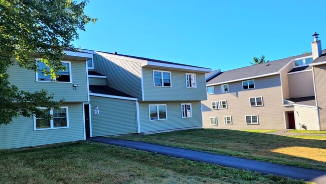 Building Photo - Bradford Commons