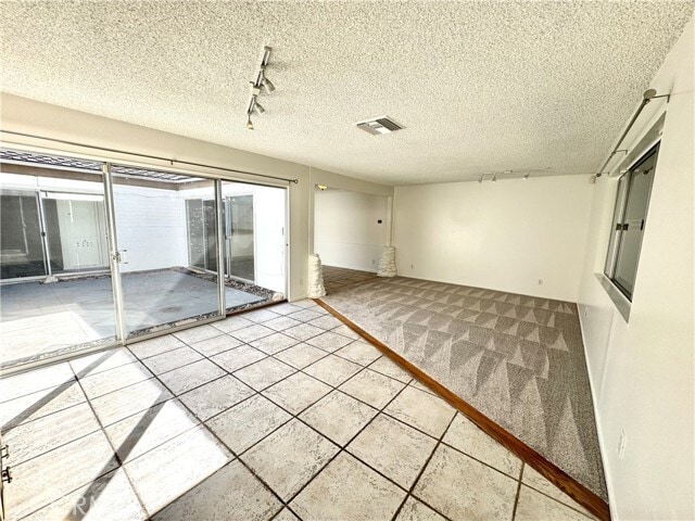 Foto del edificio - 143 Marywood Ave