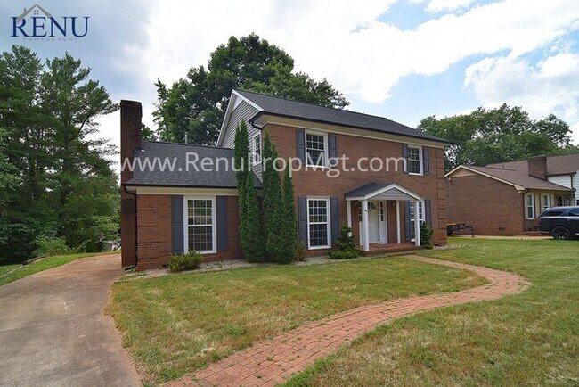 Foto del edificio - NO APP FEE & MOVE-IN SPECIAL!! RECEIVE 50%...