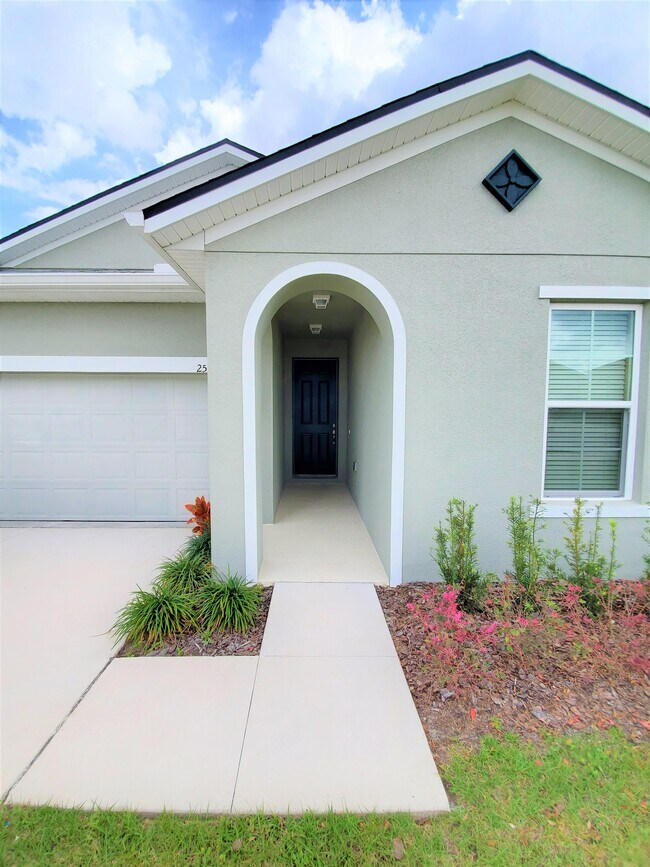 Building Photo - 257 Summershore Dr