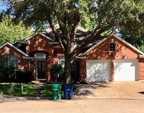 Building Photo - 5004 Enclave Ct