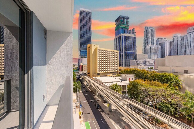 Foto del edificio - 501 NE 1st Ave