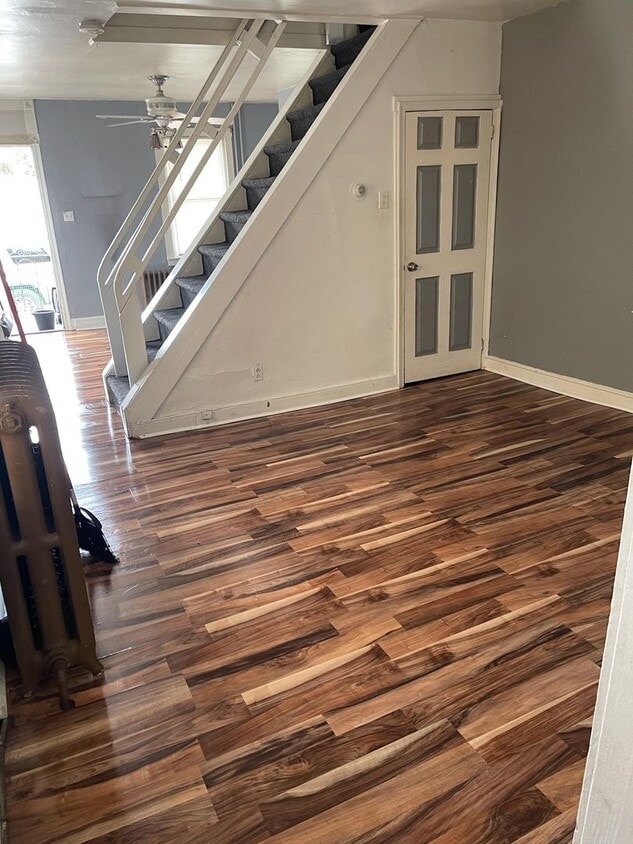 Primary Photo - 2 Bedroom 1.5 bath home available in Frank...